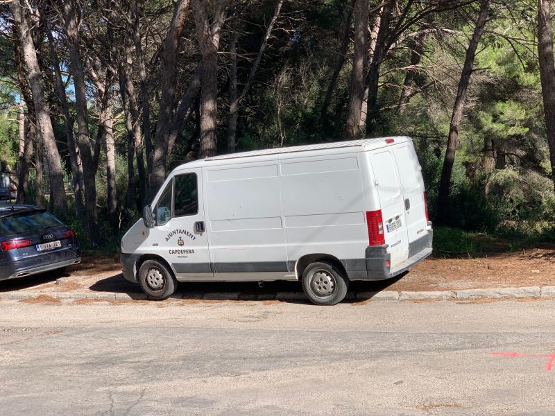 2025_10_27 Markierungen Via del Cigne – de les Cales entrada (0)